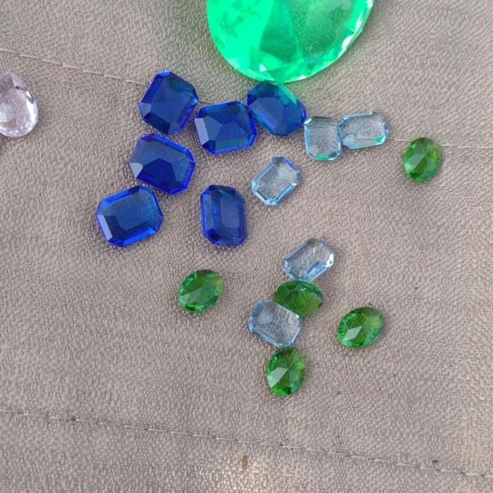 Lab Gems - Picture 2 of 3